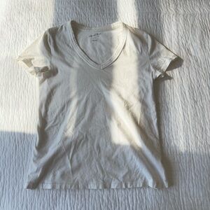 Universal Threads White V-Neck T-Shirt